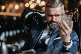 Córka powiedziała mi , że spotyka się z mężczyzną starszym nawet ode mnie