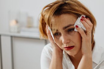 Chcę się rozwieść z żoną, ponieważ nie mogę znieść jej przygnębienia, które trwa od śmierci jej matki