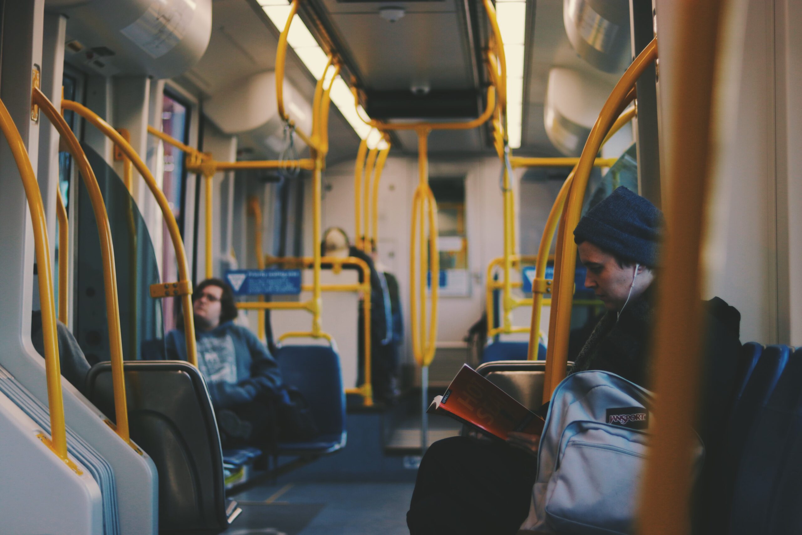 Jadąc autobusem trafiłam na wariatkę, która groziła własnemu dziecku. To mogło skończyć się tragicznie!