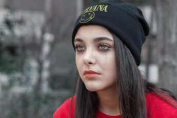 Mam poczucie winy wobec rodziców, ponieważ nie osiągnęłam niczego w życiu. Czasami myślę sobie, że byłoby lepiej, gdybym umarła