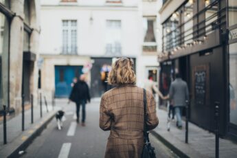 Moja rodzona matka powtarza mi, że nie jestem godna miłości i że nawet pies z kulawą nogą mnie nie zechce, bo jestem beznadziejna