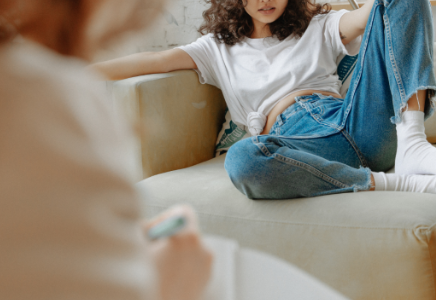Jak pogodzić wnuczkę z babcią Obie nie potrafią się ze sobą dogadać i boję się, że potem będą tego żałować